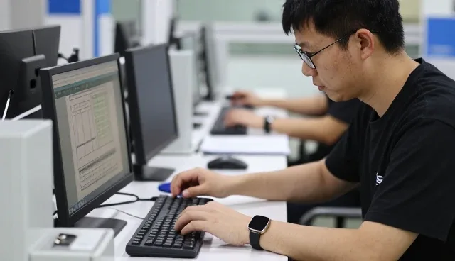 上海斯妹贸易有限公司介绍定制办公套装在渠道分销中的应用